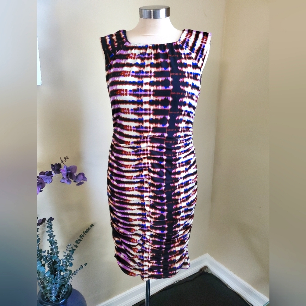 TAYLOR exotic print dress size 6